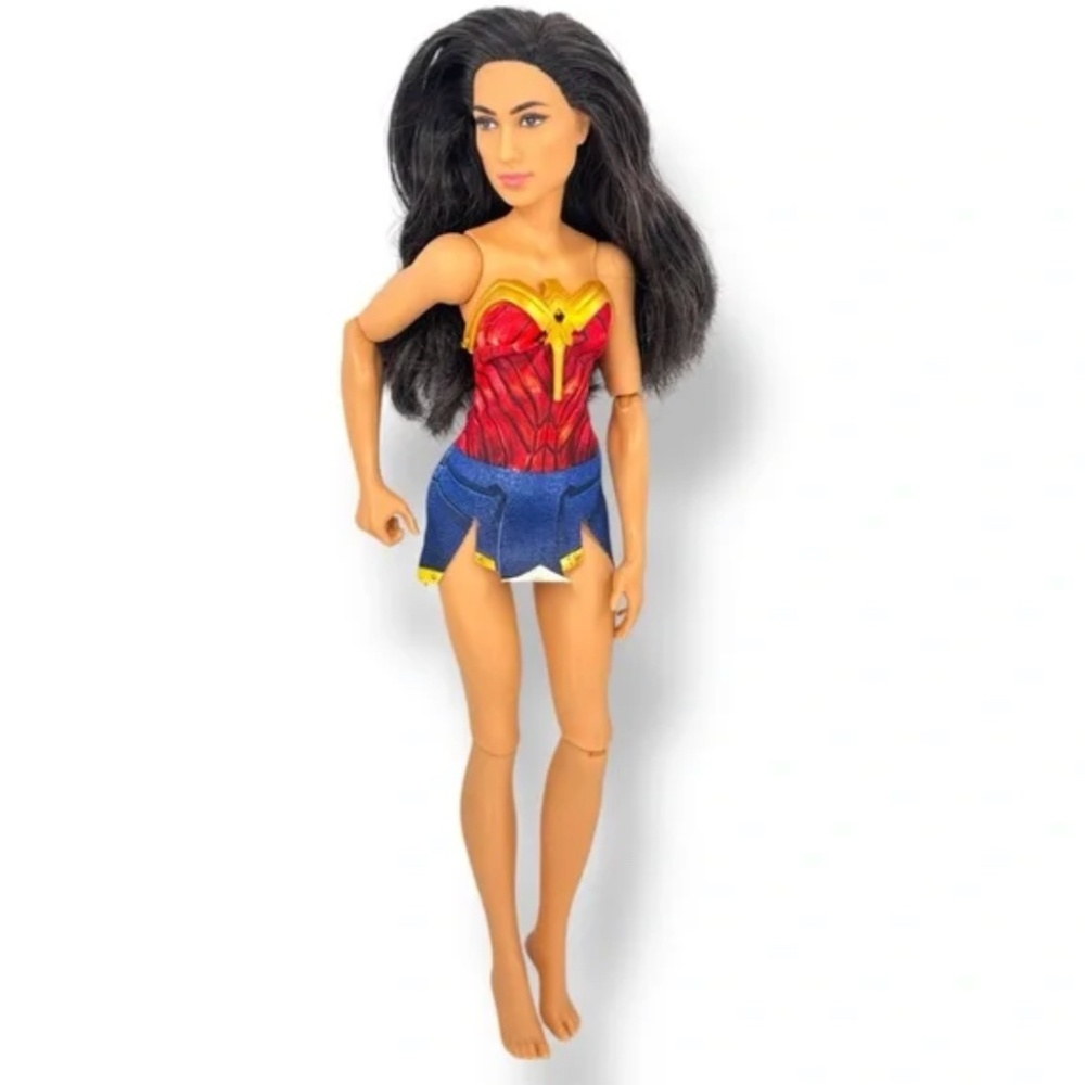 DC Wonder Woman Battle-Ready Doll 12 inches - Gal Gadot face sculpt - great hair